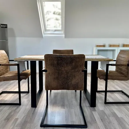 Grosszuegige 100 M2 Mit Terrasse * Linz